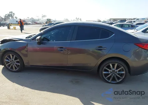 2018 Mazda Mazda3 Touring from USA, damaged, VIN 3MZBN1V3XJM242826